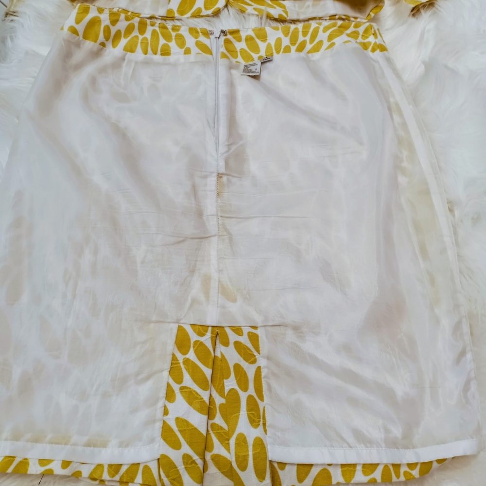 Yellow And White Patterned Blazer - image 7